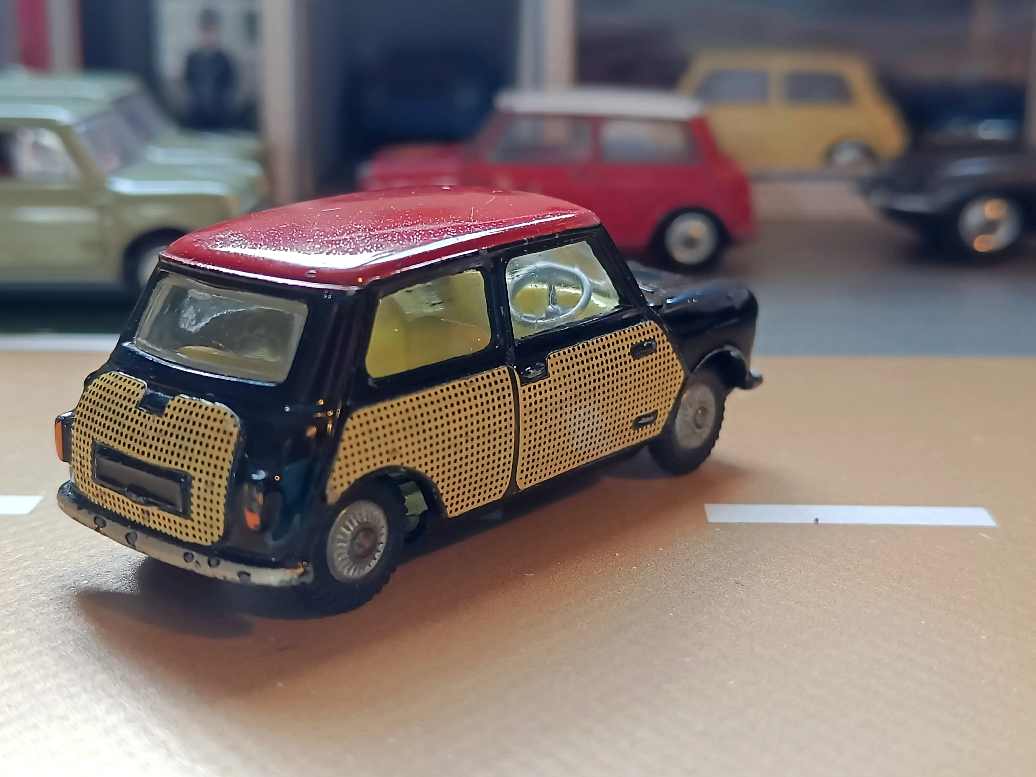 249 Morris Mini-Cooper with Wickerwork Type II