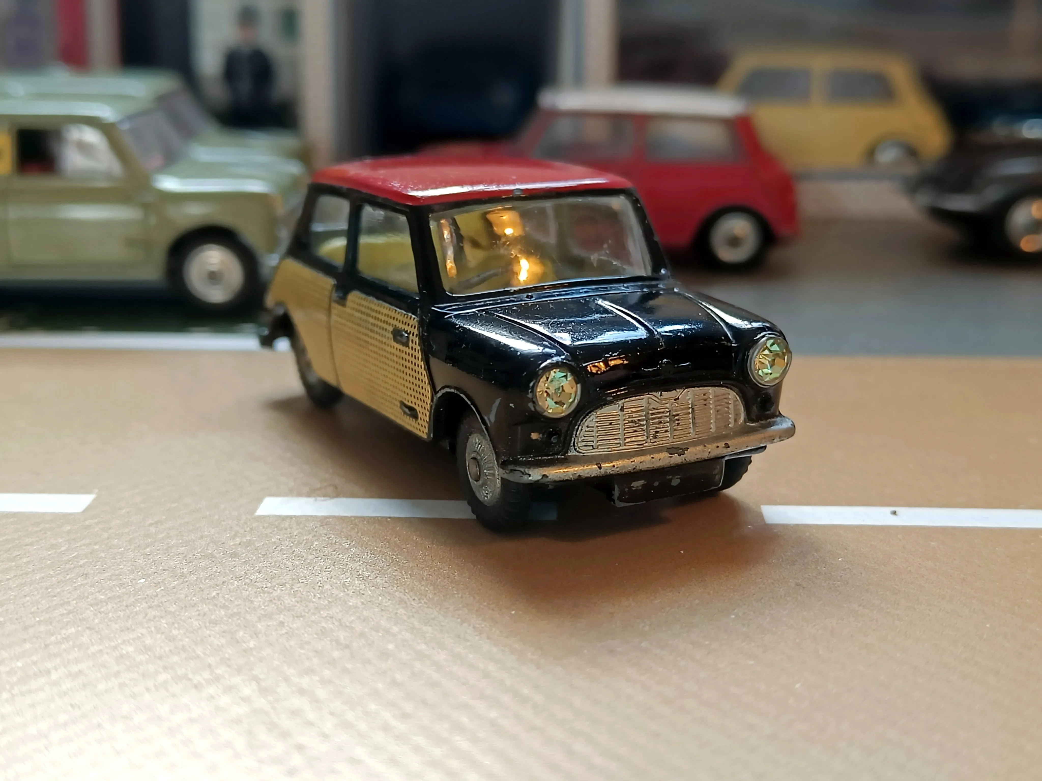 249 Morris Mini-Cooper with Wickerwork Type II